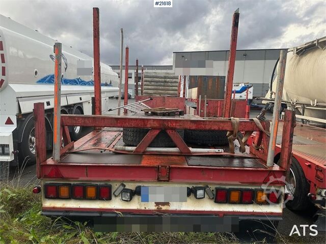 Low loader Vang DC 111 Ts 3 axle well trailer