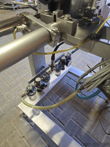 Machine de transformation de la viande TipperTie KDCMA 70