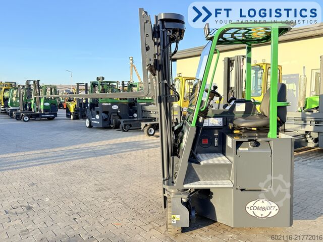 चार-तरफ़ा फोर्कलिफ्ट Combilift C2500CB DIESEL TRIPLEX 5500 POSITIONER