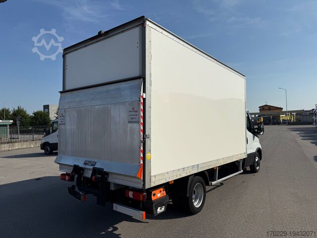 κλειστό φορτηγάκι Iveco DAILY 35-160