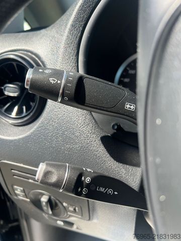 पैनल वैन MERCEDES-BENZ Vito 114 LANG KLIMA TEMPOMAT SCHRÄNKE/REGALE AHK