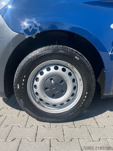 पैनल वैन MERCEDES-BENZ Vito 114 LANG KLIMA TEMPOMAT SCHRÄNKE/REGALE AHK
