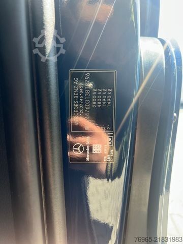 पैनल वैन MERCEDES-BENZ Vito 114 LANG KLIMA TEMPOMAT SCHRÄNKE/REGALE AHK