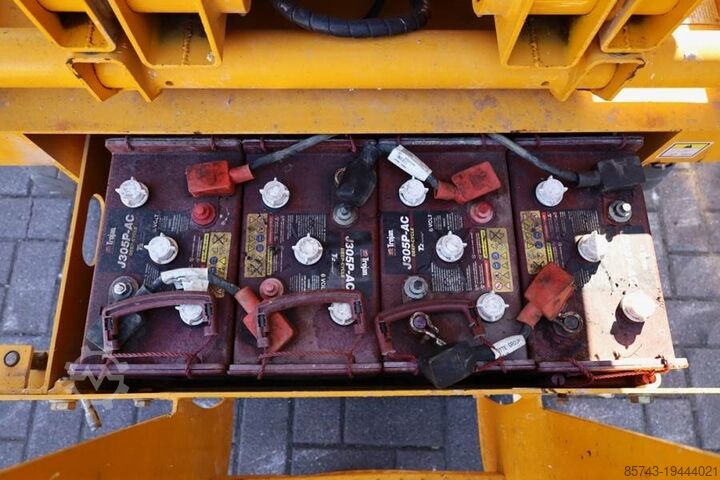 Thang máy cắt kéo Haulotte Compact 10 Electric, 10m Working Height, 450kg Cap