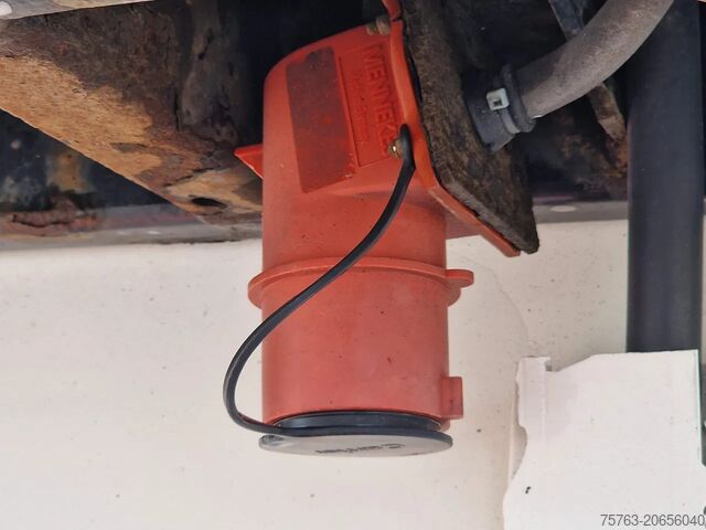 Pārvadājumi saldētavā/saldētavā Scania R500 NGS B6X2NB / Trailer-Bygg 12-2004 / Frigob...