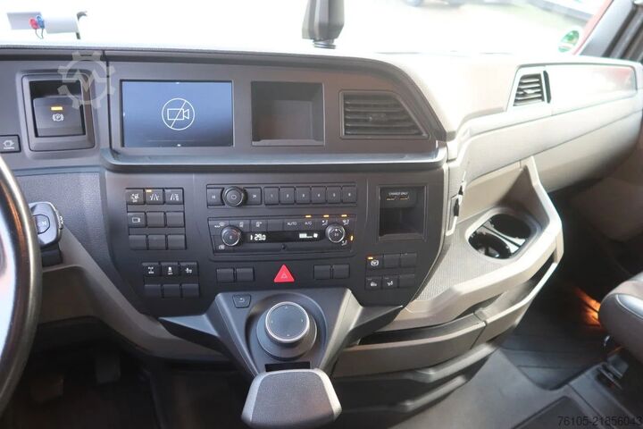 Chasis con cabina MAN TGX 26.510 6x2 Intarder. Volledige luchtvering
