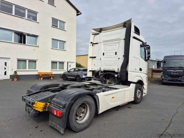 Standard SZM Mercedes Benz Actros 1848 4x2