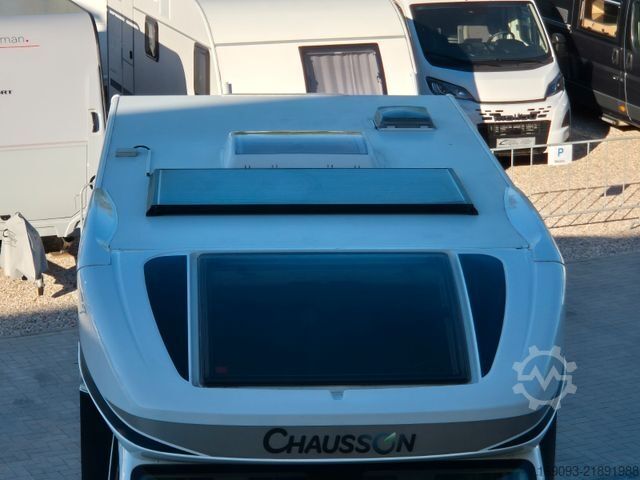 Pusiau integruotas kemperis CHAUSSON 650 VIP *Hubbett*Smart-TV*Luftfeder*Navi*Solar