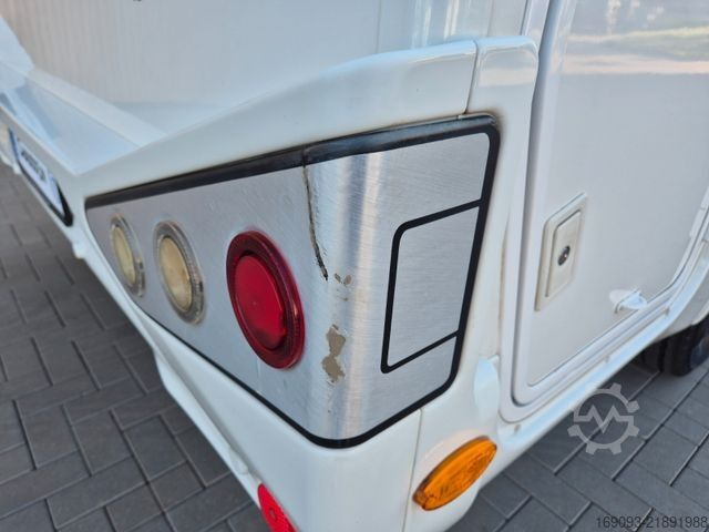 Pusiau integruotas kemperis CHAUSSON 650 VIP *Hubbett*Smart-TV*Luftfeder*Navi*Solar