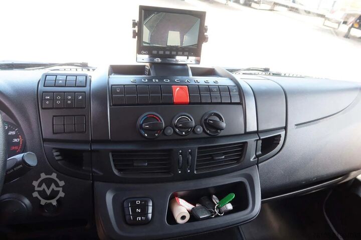 Pārvadājumi saldētavā/saldētavā Iveco EuroCargo 120 El 210L Carrier Supra 850 MT Koel...