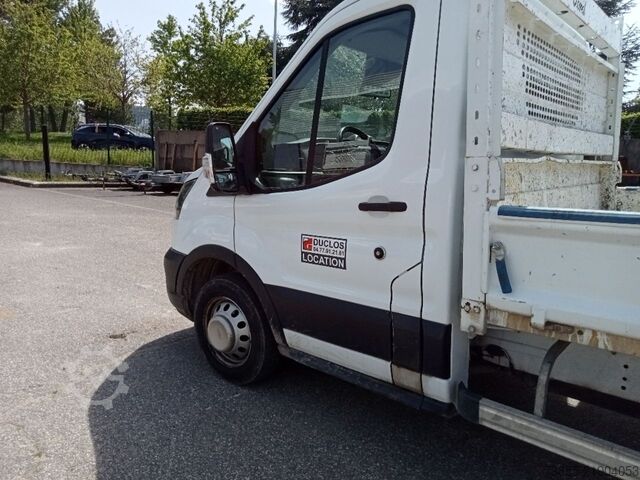 वाणिज्यिक वाहन - टिपर Ford Transit