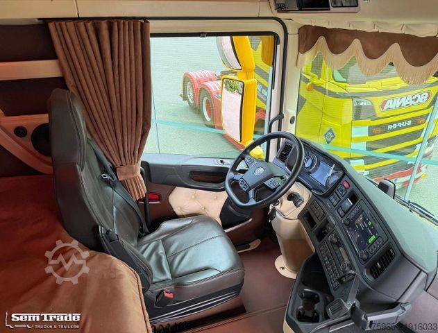 标准牵引车头 SCANIA R560 SUPER FULL OPTIONS PTO + HYDRAULICS SPECIAL