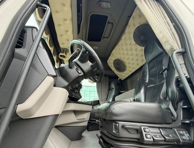 标准牵引车头 SCANIA S450 RETARDER FULL OPTIONS 2x TANK TOP CONDITION
