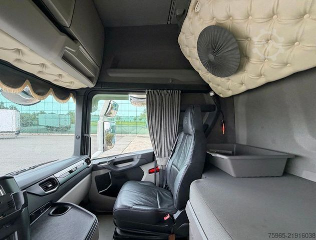 标准牵引车头 SCANIA S450 RETARDER FULL OPTIONS 2x TANK TOP CONDITION