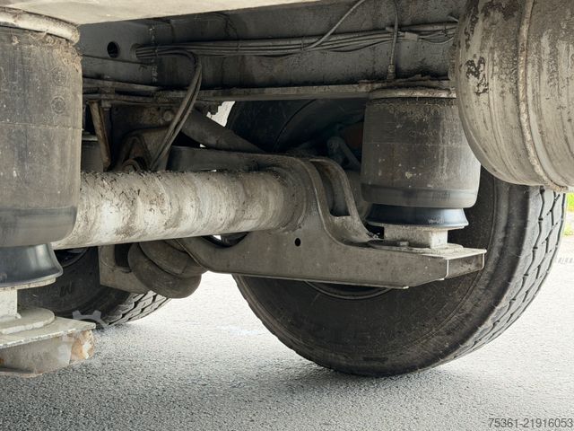 वॉकिंग फ्लोर सेमीट्रेलर BENALU Jumboliner Schubboden 90,1m3 2X Liftachse SAF