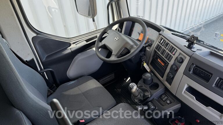 Trailer πλατφόρμας Volvo FL