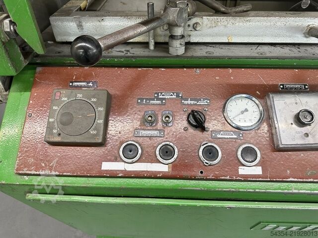 آلة تشكيل الفراغ Illig UA100d