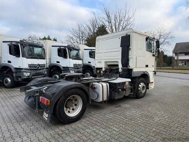 Стандартный седельный тягач Daf XF105 460 4X2 Comfort Cab