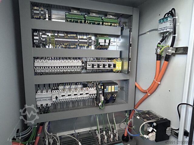 מחרטת CNC Spinner TC600-65MC