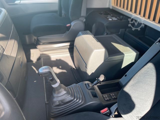 LKW-Fahrgestell MAN TGX 26.400 XLX / INTARDER / SCHALTER / Nebenantr