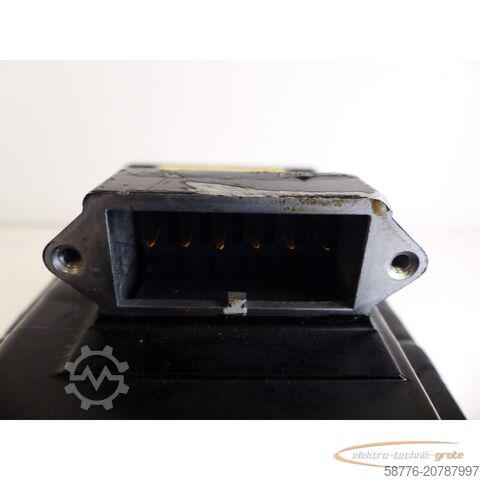 Unité de contrôle Fanuc A06B-0215-B700 #0100 ohne Drehgeber! AC Servo Motor SN: C11XF10A7