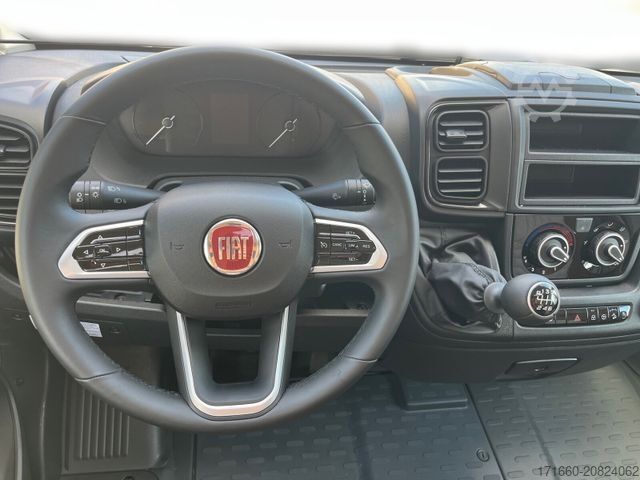 Half-integraal camper BÜRSTNER Lyseo TD 727 G