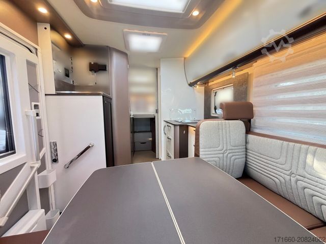 Half-integraal camper BÜRSTNER Lyseo TD 727 G