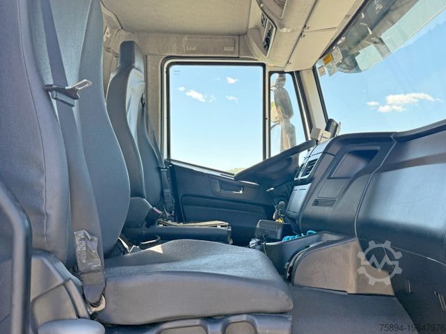 Autocarro ribaltabile IVECO TRAKKER 450 * FASSI F215A.0.22 + FUNK / 8x4 *TOP