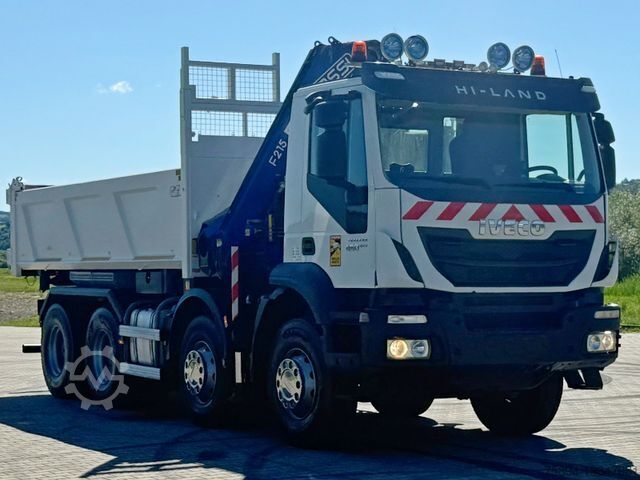 Gru montata su autocarro IVECO TRAKKER 450 * FASSI F215A.0.22 + FUNK / 8x4 *TOP
