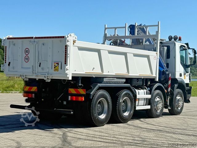 Gru montata su autocarro IVECO TRAKKER 450 * FASSI F215A.0.22 + FUNK / 8x4 *TOP