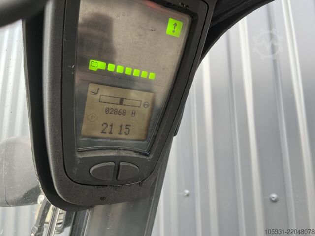 Elektryczny wózek widłowy 3 kołowy Linde E16-02