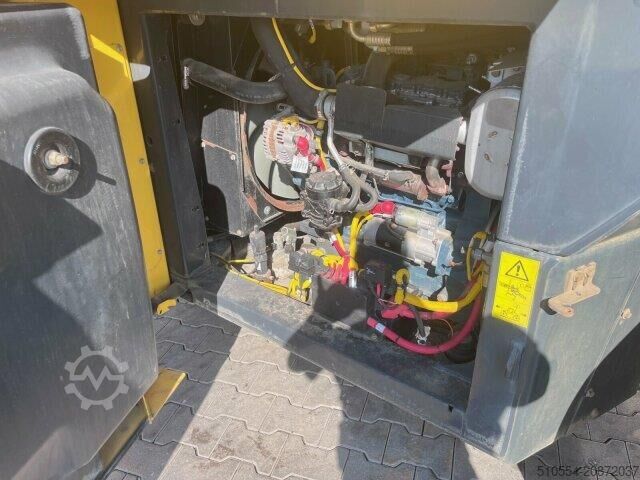 Bomag BW 174 AP-4i AM / TOP ZUSTAND Bomag BW 174 AP-4i AM / TOP ZUSTAND