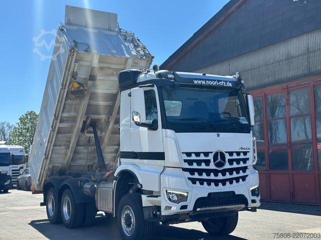 Tresidig tipplastbil MERCEDES-BENZ 3345 6x6 Meiller DSK 1,20m Bordwände AHK Hydr.