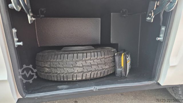 Miniautocarro IVECO 2x Daily 70 Lagerfahrzrug Ferqui Sunrise 2,5 m B