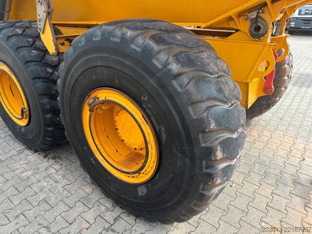Drugo VOLVO A25G Dumper 9.707 h Baujahr 2021
