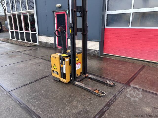 Stivuitor Caterpillar NS1400P 1400kg Stapelaar