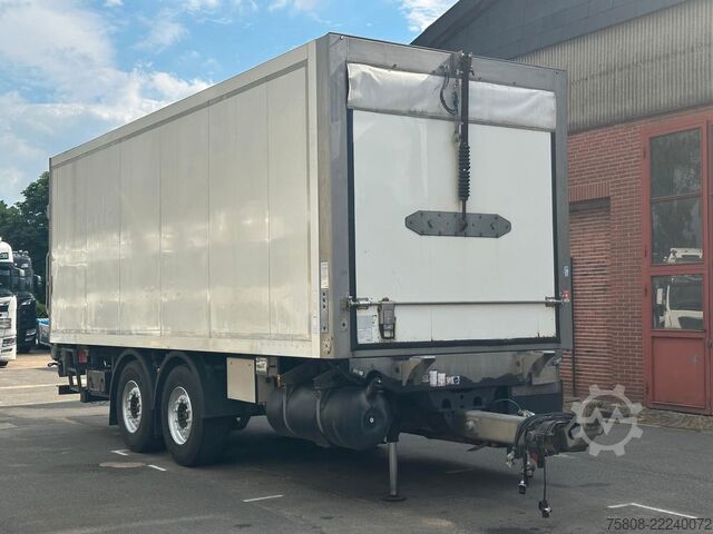 Remolque frigorífico  Kerscher Kühl Carrier 850 Durchlade Hydraulisch