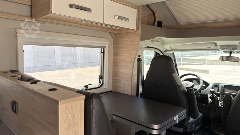 Halvintegrerad husbil 2024 Fiat Ducato Weinsberg Carasuite | Completamente accessoriato |