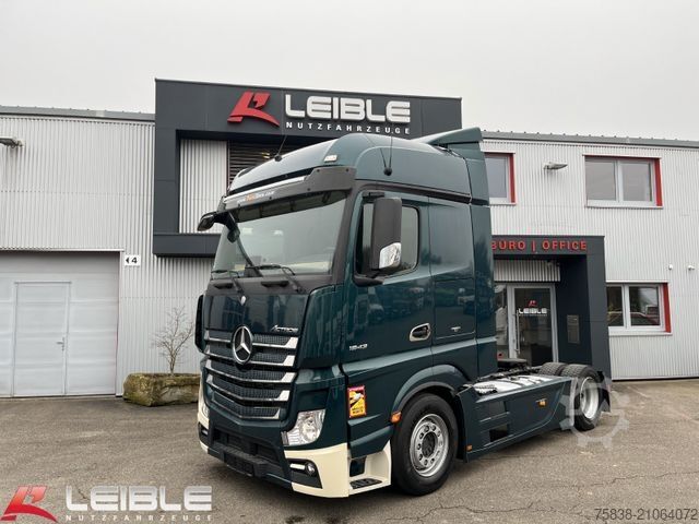 Volume tractor unit MERCEDES-BENZ Actros 1843*Big Space*VollLuft*Nebenantrieb*