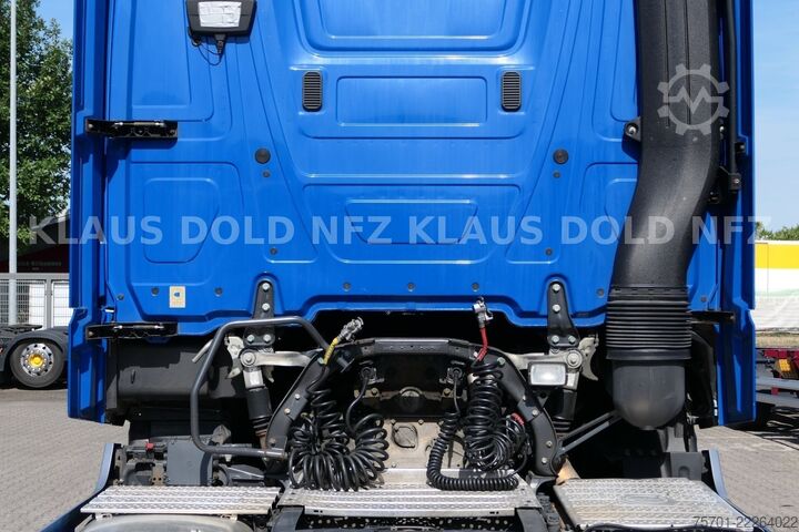 Стандартен влекач MERCEDES-BENZ Actros 1845 BigSpace Retarder XL-Tank Navi EU6