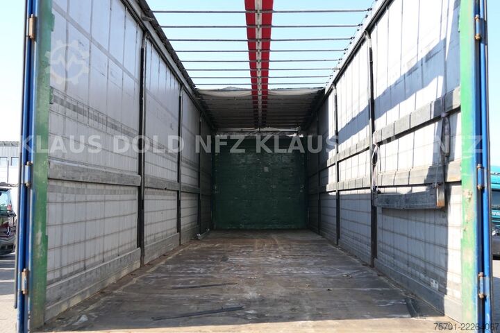 Auflieger mit Pritsche & Plane SCHMITZ CARGOBULL S01 Pritsche Plane 92m³ Liftachse safety-roof