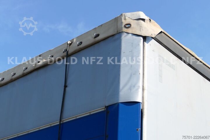 Auflieger mit Pritsche & Plane SCHMITZ CARGOBULL S01 Pritsche Plane 92m³ Liftachse safety-roof