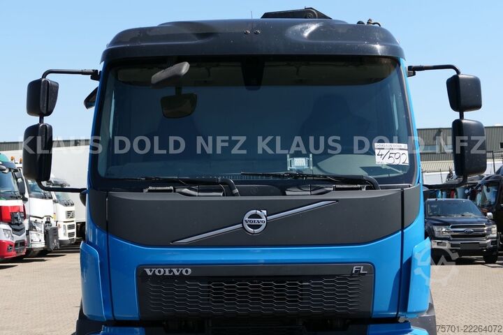 משאית שטוחה VOLVO FL 280 Pritsche Kran HMF Funk Bordwände Euro 6