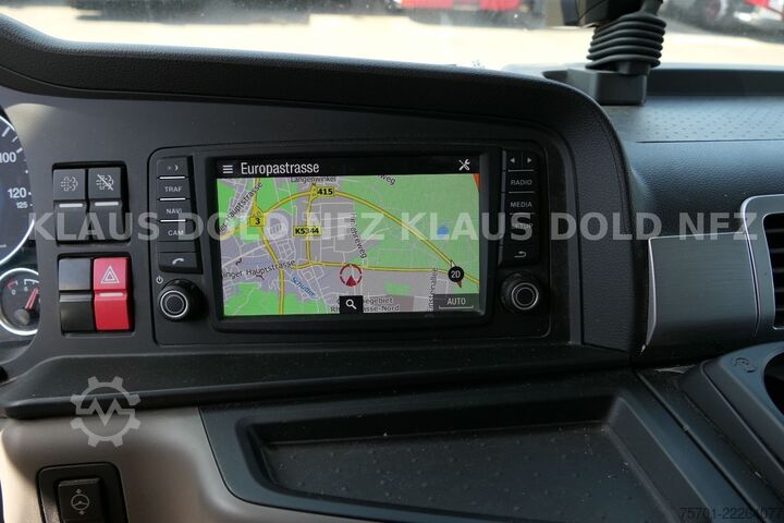 Камион-фургон MAN TGM 15.290 Koffer Kamera Navi LBW Euro 6