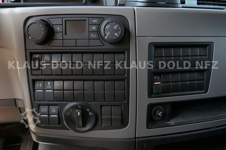 Камион-фургон MAN TGM 15.290 Koffer Kamera Navi LBW Euro 6