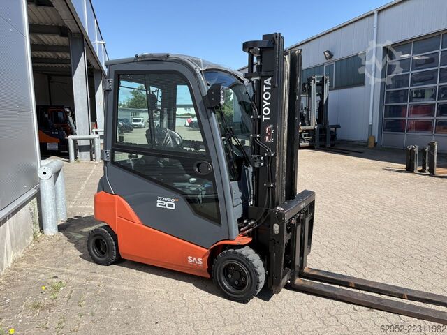  Toyota 8 FBM 20 T / 1.260 h!