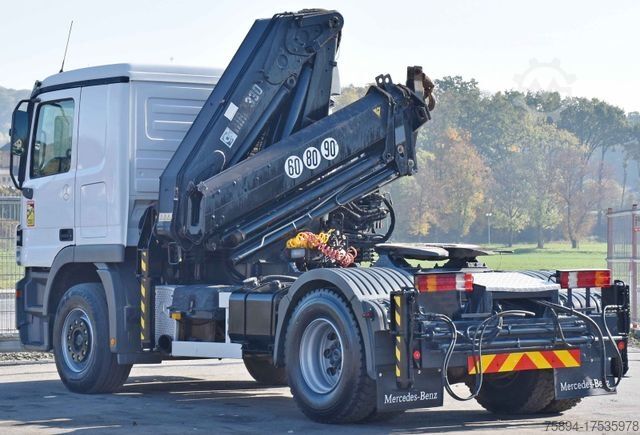Gru montata su autocarro MERCEDES-BENZ ACTROS 1844 * Sattelzugmaschine *HIAB 330-5/FUNK