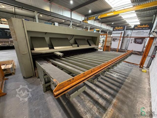 Cisaille guillotine Safan HVR 430-6, année 1997 Safan HVR 430-6