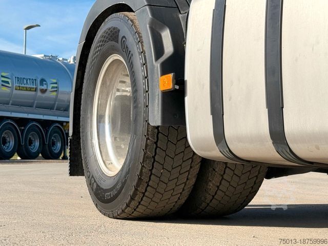 Vakio vetoauto VOLVO FM 430 Light 6,7 t., Kipphydraulik, MIETEN?