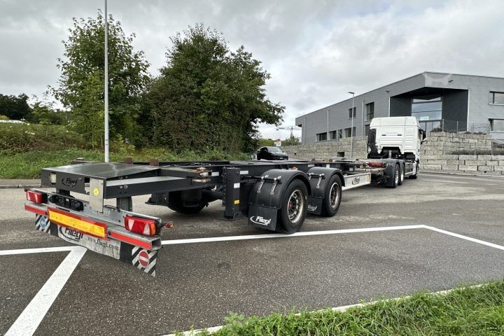 Príves Fliegl TWP 180 BDF / Swiss-Vehicle